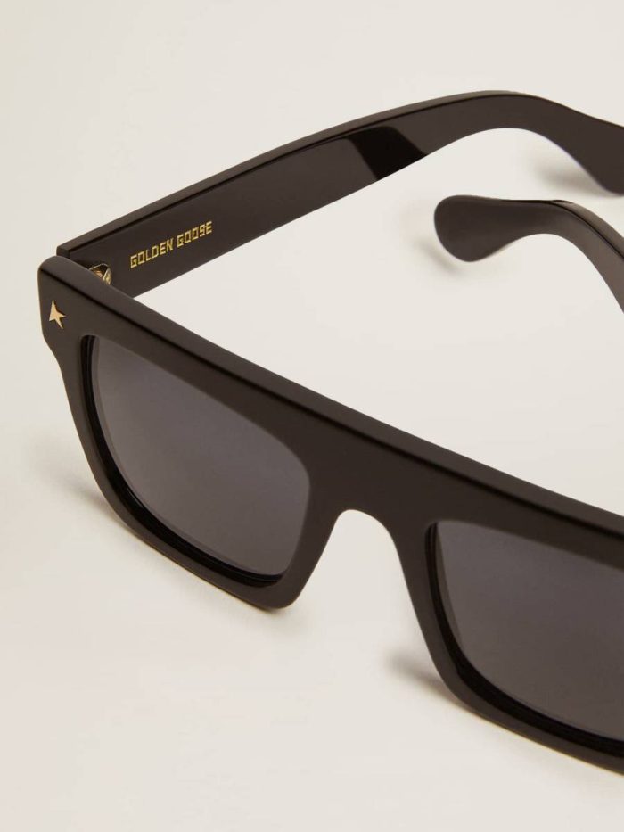 Black Women Square Sunglasses With Black Frame And Gold Details Sunglasses Golden Goose