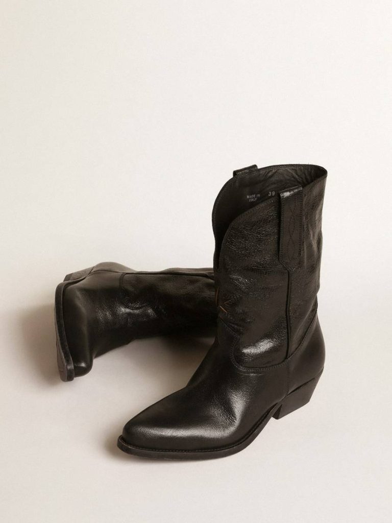 Boots Black Golden Goose Low Wish Star Boots In Black Leather With Black Star Women