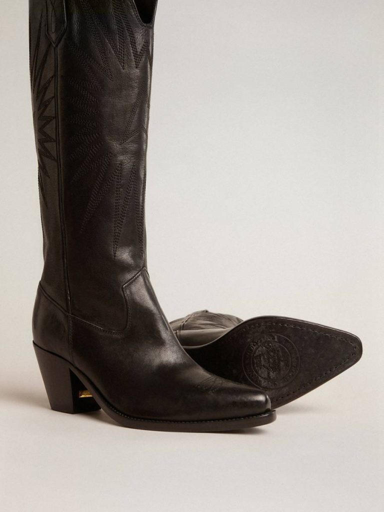 Boots Women Black Golden Goose Women's Wish Star Boots In Black Leather With Star Embroidery