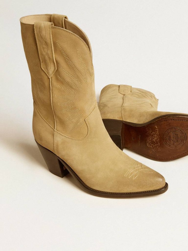 Boots Women Wish Star Low Boots In Sand-Colored Waxed Suede With Star Embroidery Golden Goose