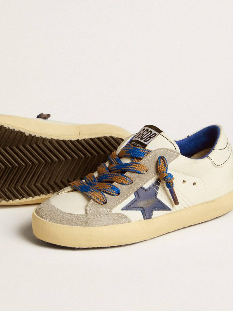 Boys (4-10 Years) White Kids Super-Star Young With Blue Leather Star And Ice-Gray Suede Inserts Golden Goose