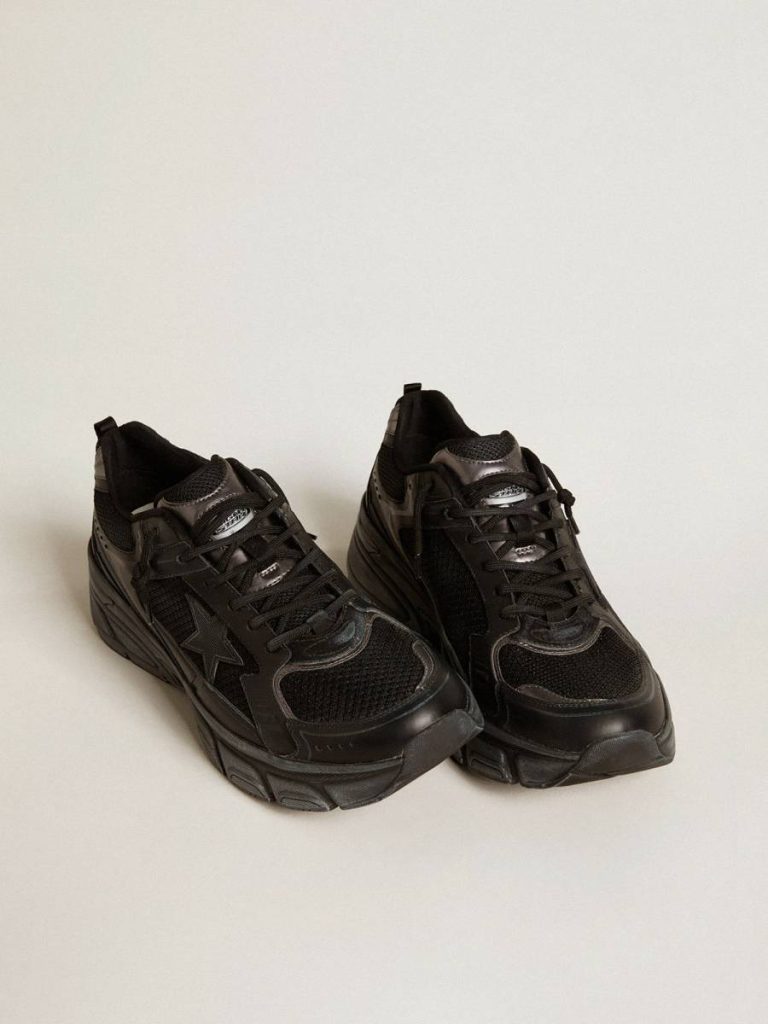 Golden Goose Lightstar Men’s Lightstar With Black Leather And Mesh Upper And Black Star Men