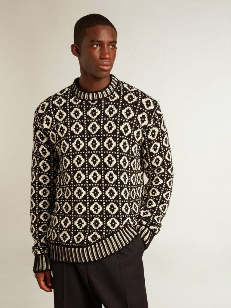 Golden Goose Round-Neck Sweater With Geometric Pattern In Vintage White And Black Knitwear Vintage White And Black Men