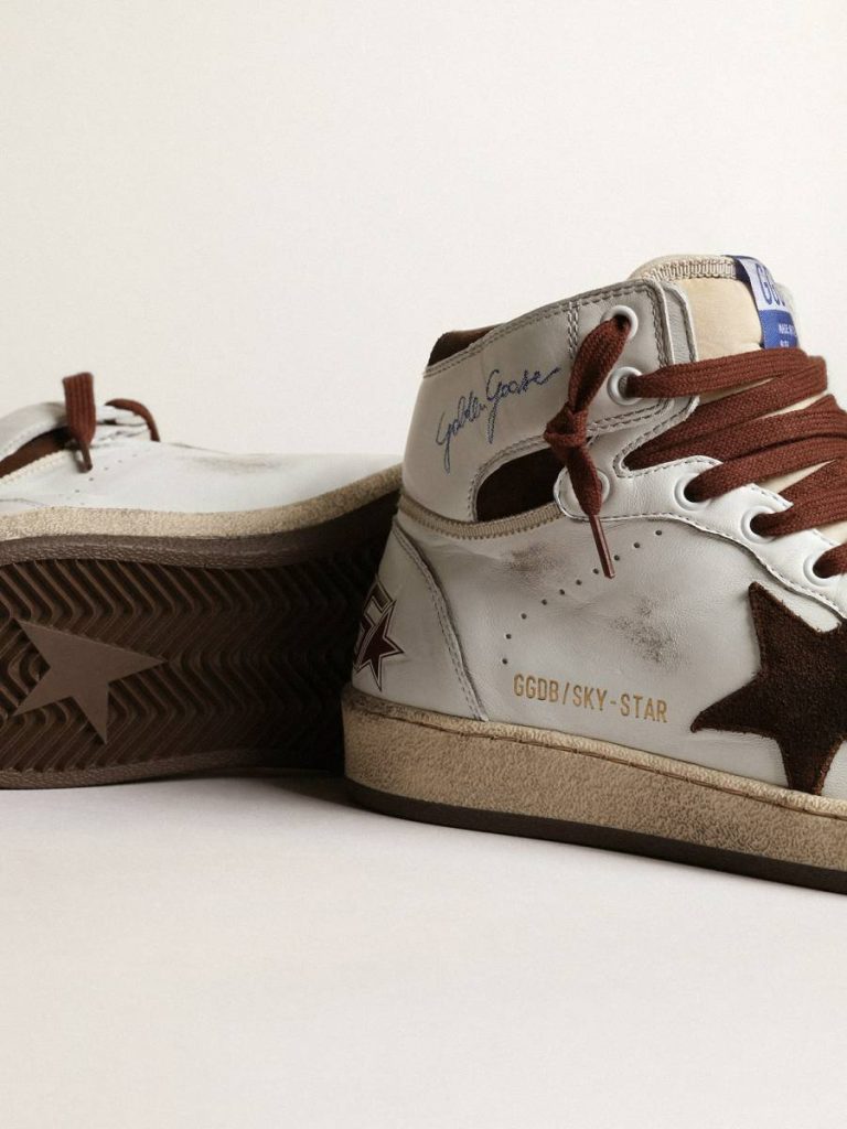 Golden Goose Sky-Star Women Women’s Sky-Star In White Nappa Leather With Chocolate Suede Star