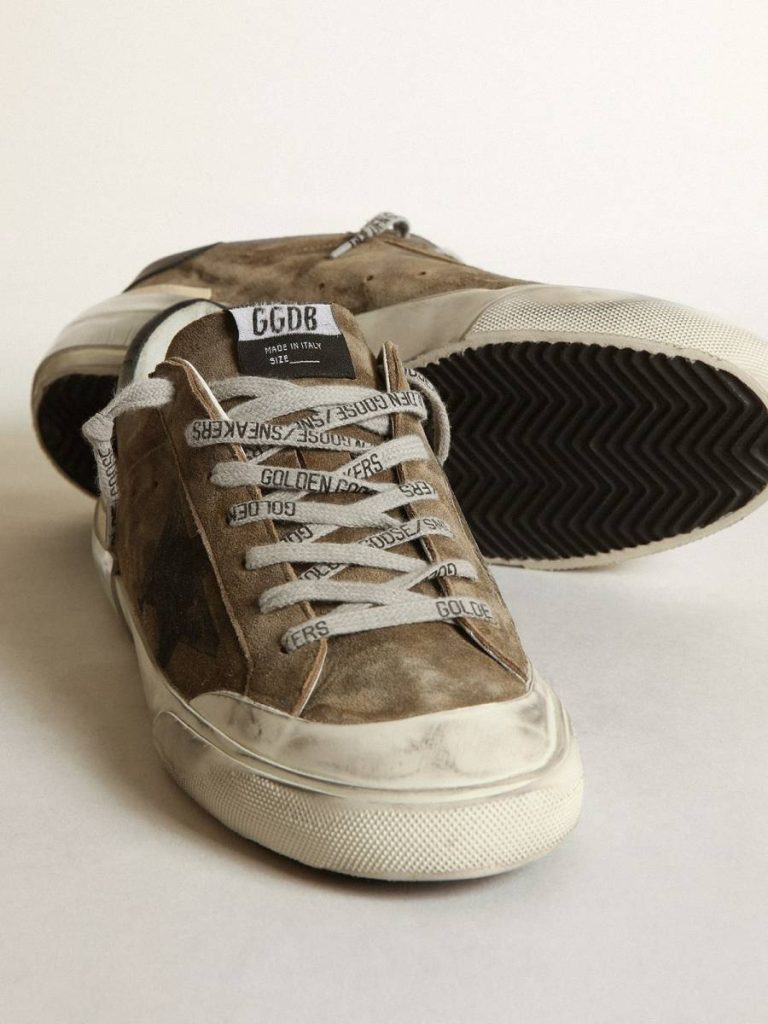 Golden Goose Super-Star Super-Star Ltd In Military-Green Suede With Screen-Printed Star Men