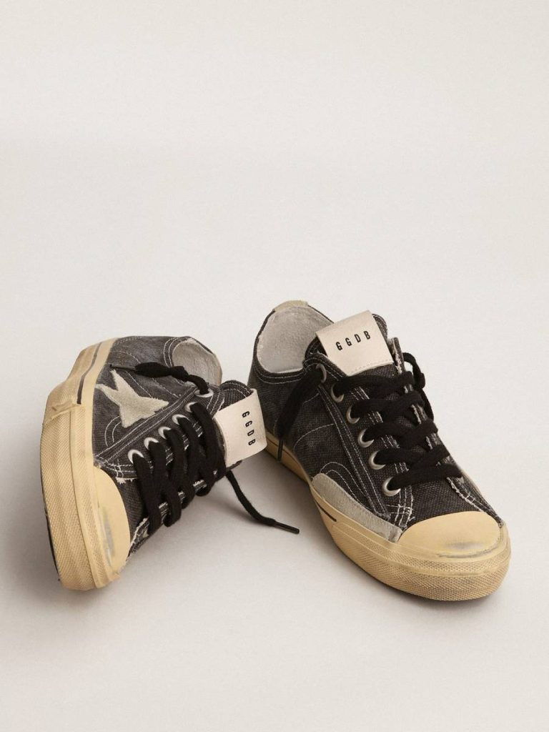Golden Goose V-Star Men Men's V-Star Ltd In Black Canvas With Ice-Gray Star And Heel