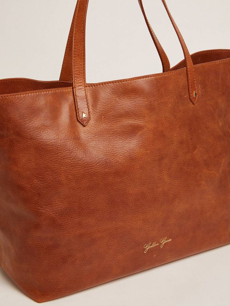 Golden Goose Women Pasadena Bag In Tan-Colored Glossy Hammered Leather With Gold Logo On The Front Tan Shoulder Bags