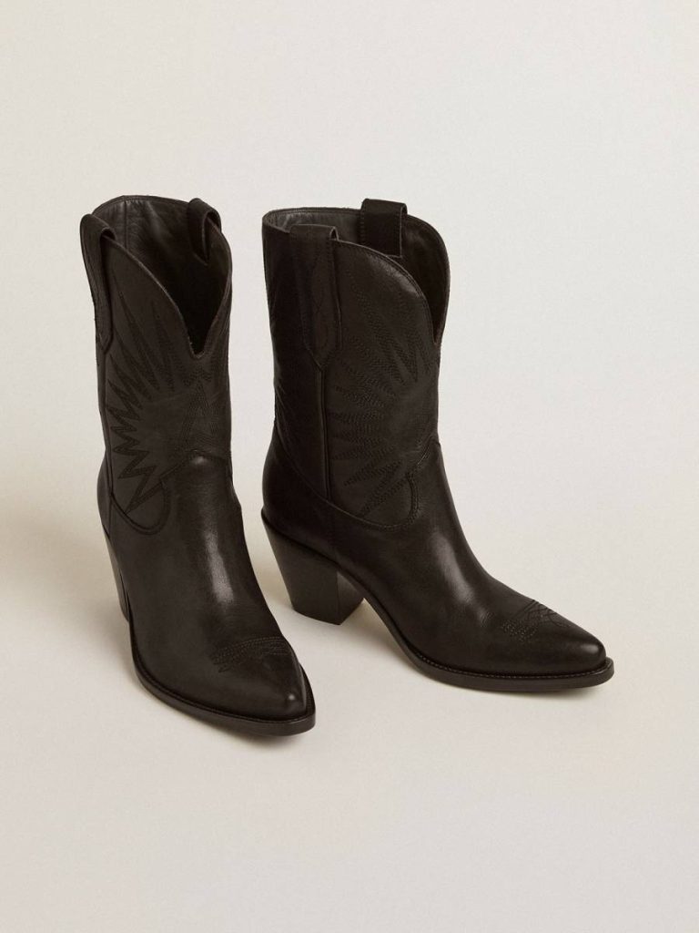 Women Boots Black Golden Goose Low Wish Star Boots In Black Leather With Tone-On-Tone Inlay Star