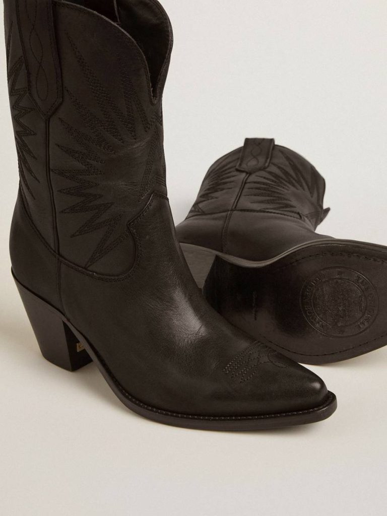 Women Boots Black Golden Goose Low Wish Star Boots In Black Leather With Tone-On-Tone Inlay Star