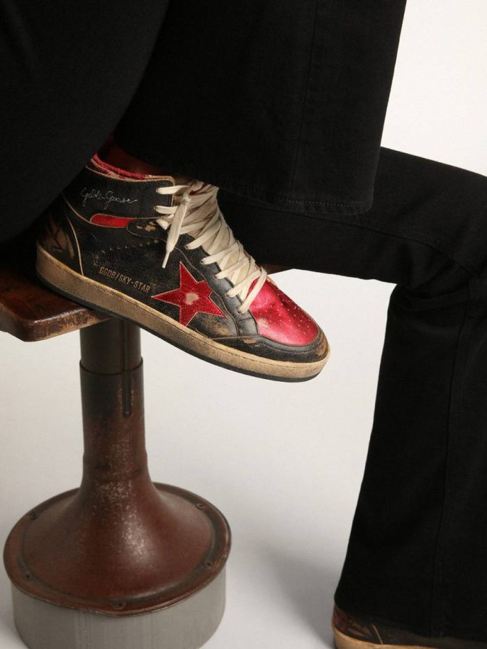Women Sky-Star Black Golden Goose Women's Sky-Star In Black Glossy Leather With Red Star