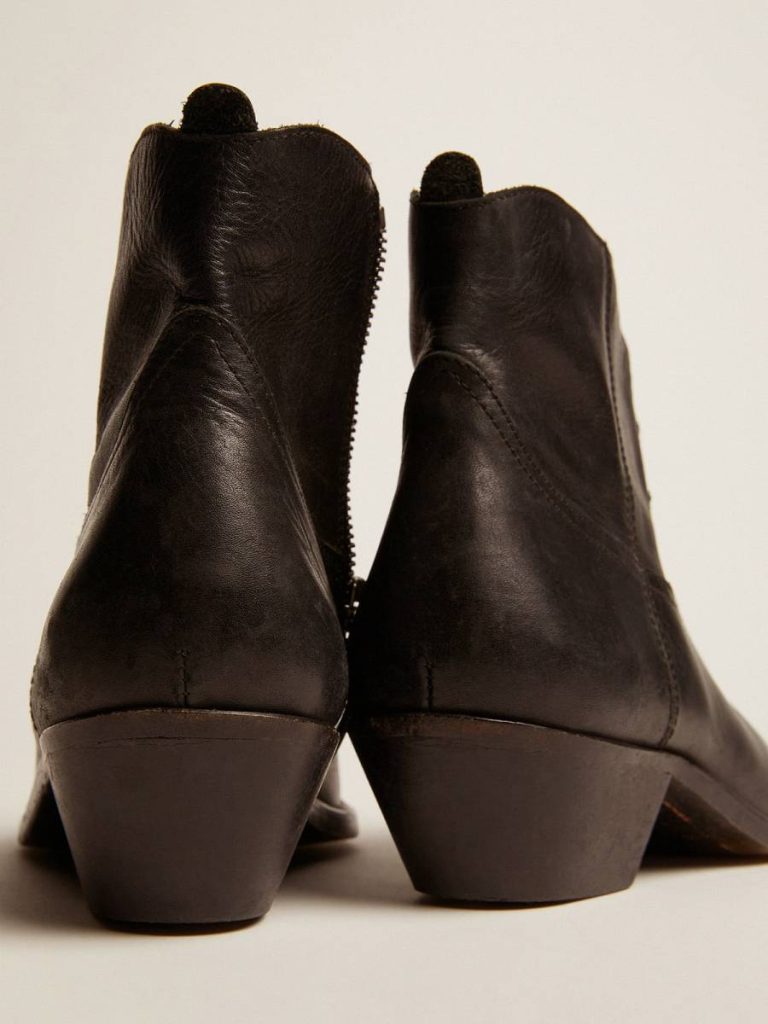Young Ankle Boots In Black Leather With Sand-Colored Embroidery Golden Goose Black Women Boots