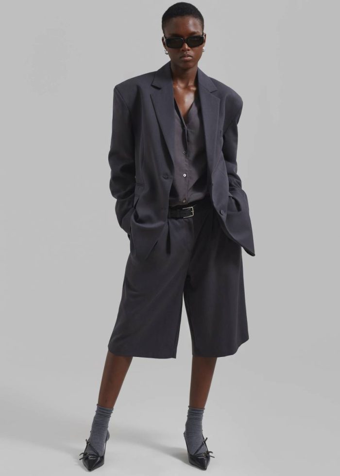 Bottoms The Frankie Shop Women Grey Wilma Pleated Bermuda Shorts - Charcoal