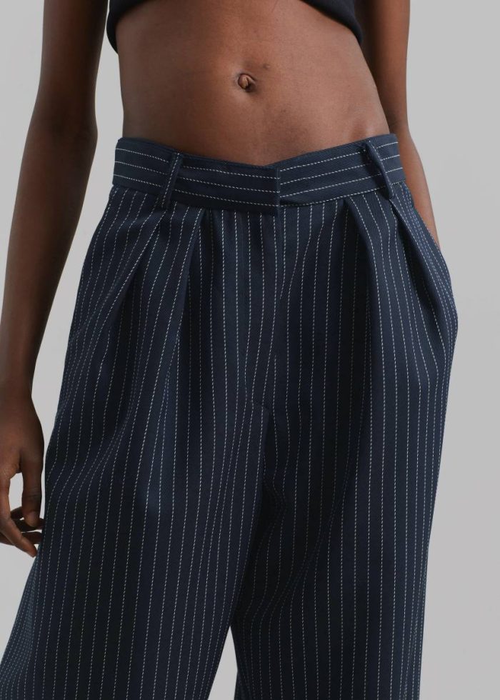 Bottoms Women Blue The Frankie Shop Ripley Pleated Twill Trousers - Navy/White Pinstripe