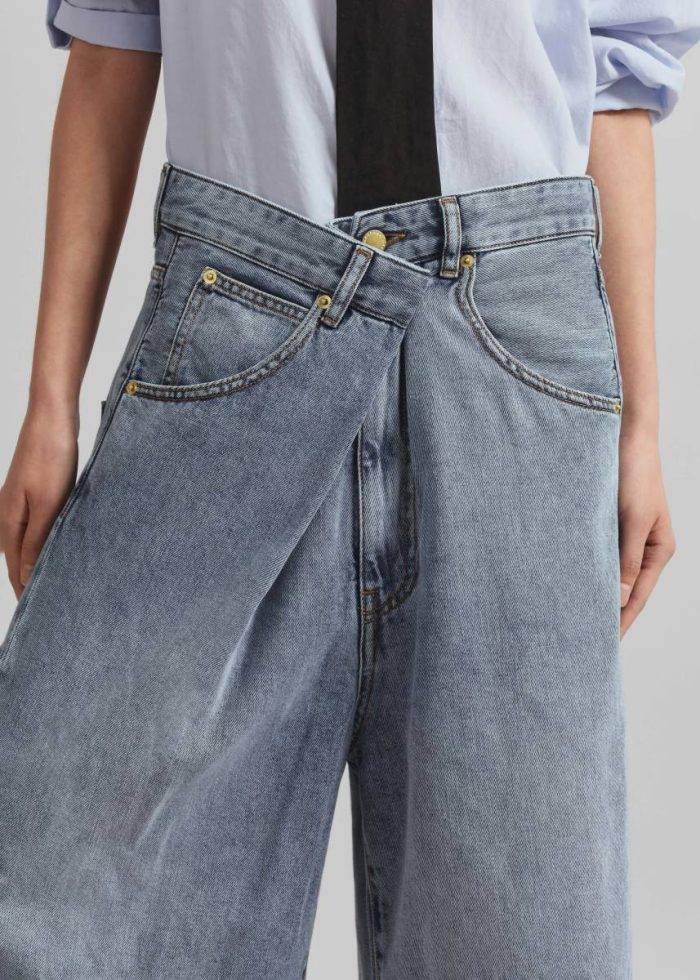 Bottoms Women The Frankie Shop Blue Darkpark Ines Fold Over Shorts - San Fran Blue