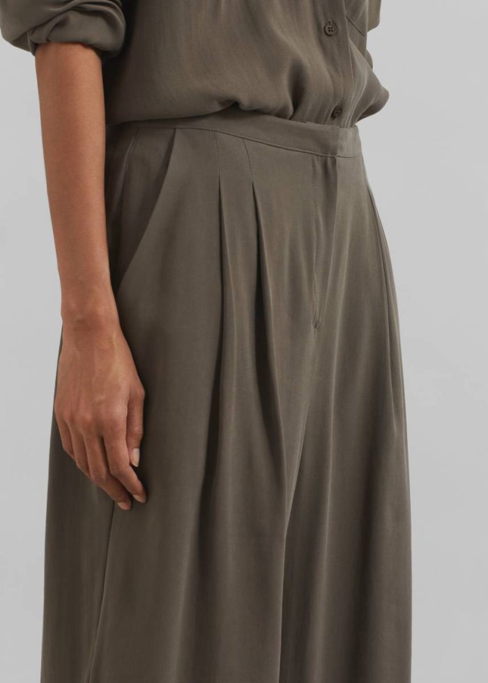 Green Meilen Pintuck Trousers - Olive The Frankie Shop Women Bottoms