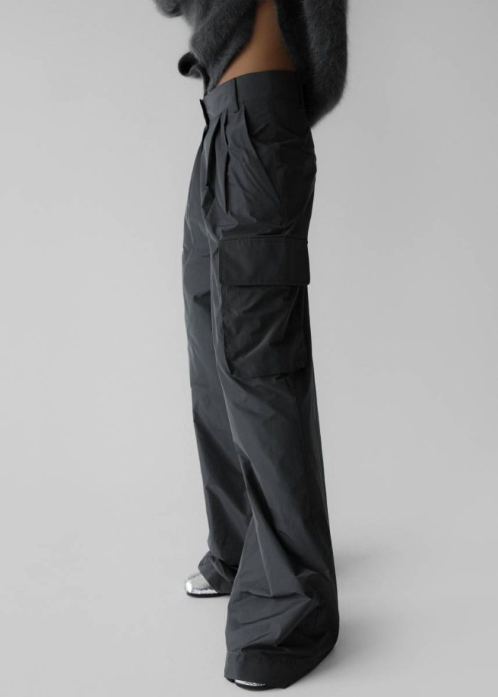 Grey Women The Frankie Shop Bottoms Koa Cargo Pants - Dark Grey