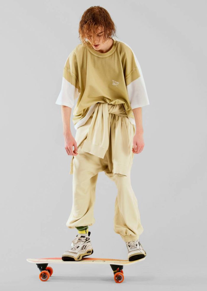 Knitwear Beige Men The Frankie Shop Hed Mayner X Reebok Oversized Crewneck Sweater - Washed Sand