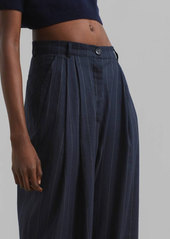 The Frankie Shop Blue Bottoms Women Piper Pleated Trousers - Navy/Beige Pinstripe