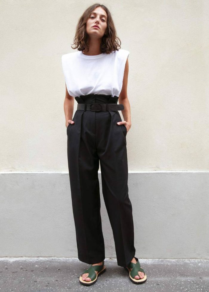 The Frankie Shop White Tops Eva Padded Shoulder Muscle T-Shirt - White Women