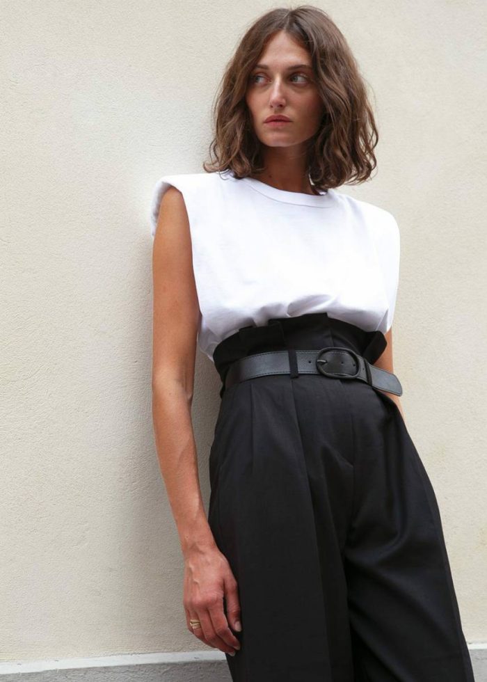 The Frankie Shop White Tops Eva Padded Shoulder Muscle T-Shirt - White Women