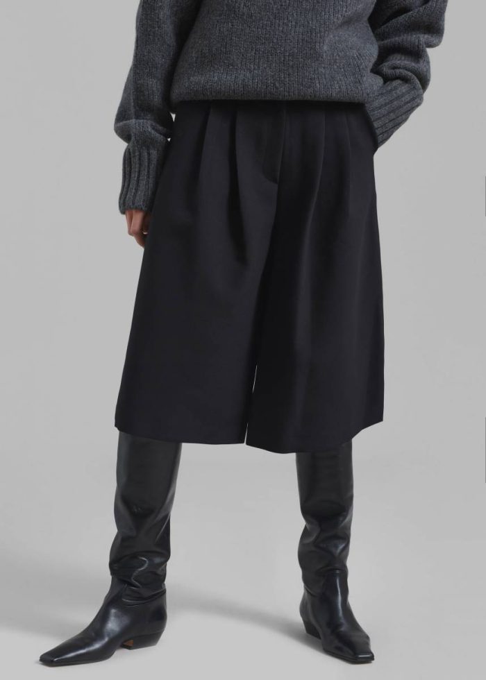 The Frankie Shop Women Black Bottoms Morgan Bermuda Shorts - Black