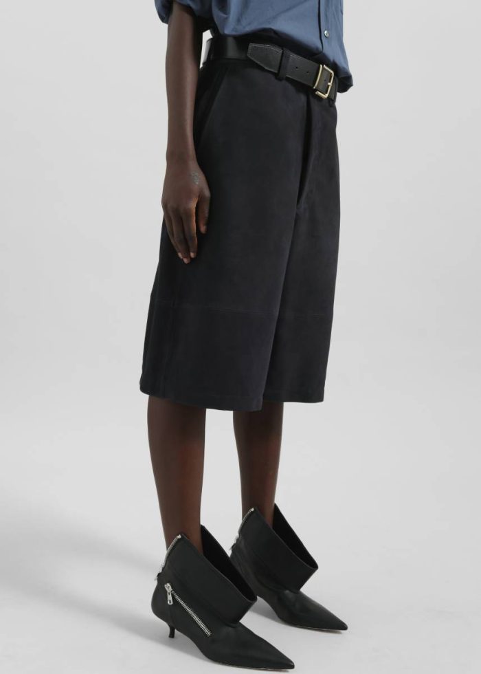 The Frankie Shop Women Blue Dartsel Suede Bermuda Shorts - Navy Bottoms
