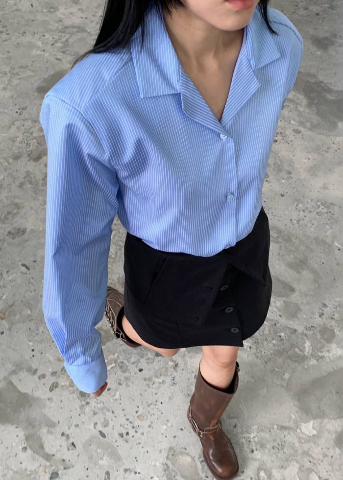 Tops Women The Frankie Shop Noah Padded Button Up Shirt - Blue Pinstripe Blue