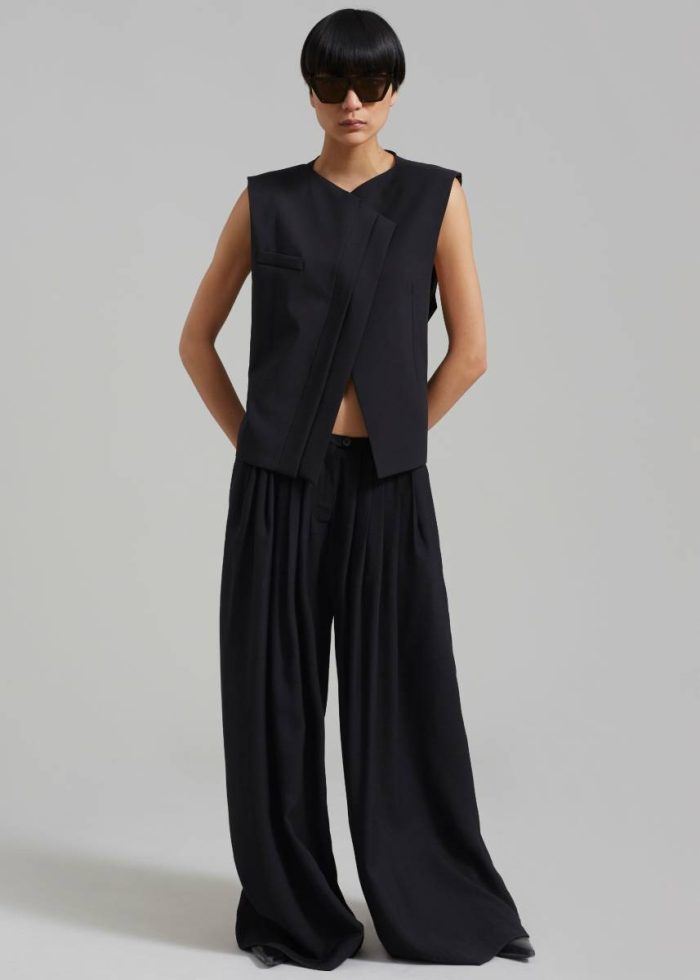 Women Ashton Cross Vest - Black Black Outerwear The Frankie Shop