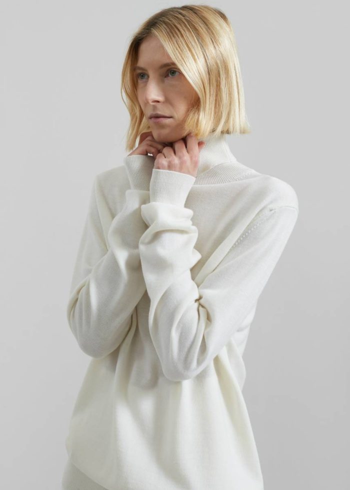 Women Knitwear The Frankie Shop White Eve Thin Turtleneck Sweater - Ivory