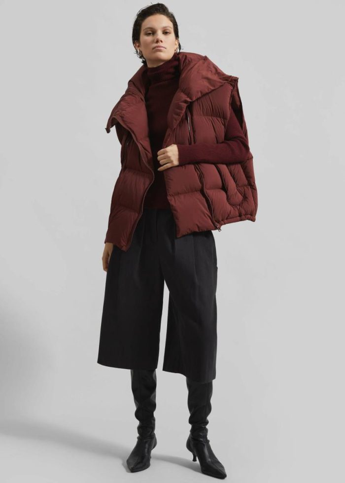 Women Otley Sleeveless Puffer Vest - Burgundy The Frankie Shop Red Outerwear